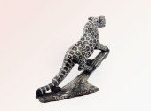 Climbing leopard on sale
