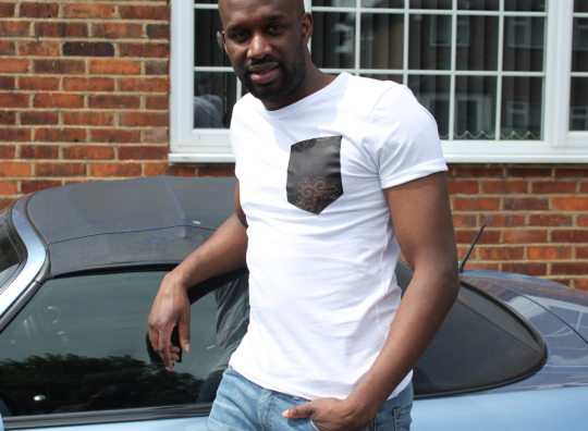 MICOBI White fitted tee